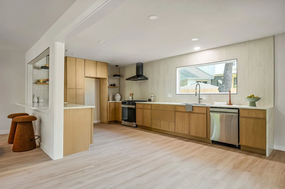 Photo of 8003 Petaca TRL