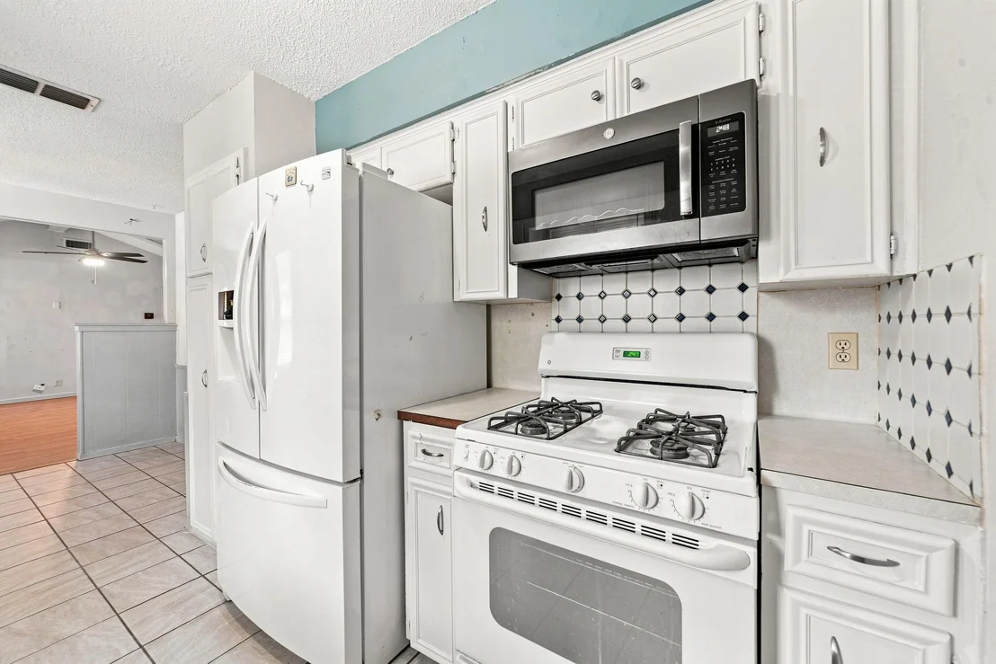 Photo of 7004 Whispering Oaks DR