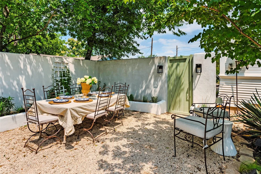 Photo of 8608 Georgian DR