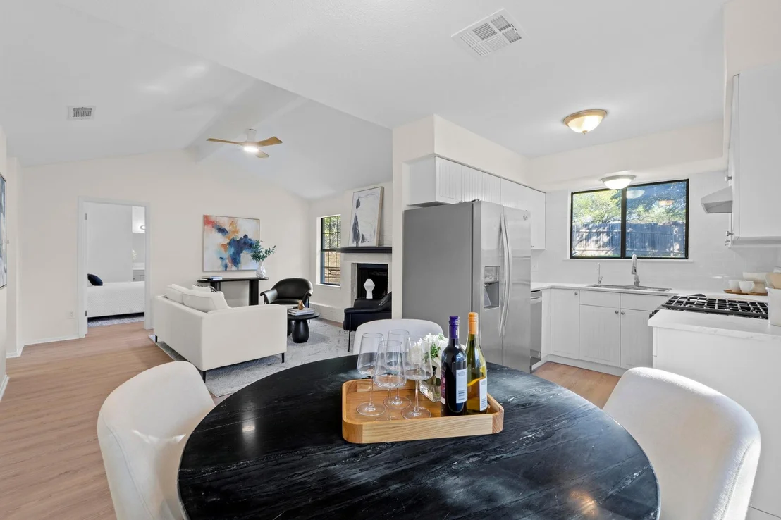 Photo of 6601 Sunstrip DR