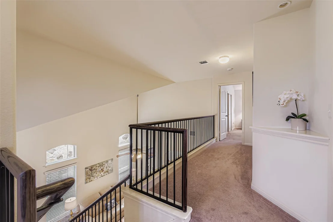 Photo of 2413 McDonald WAY