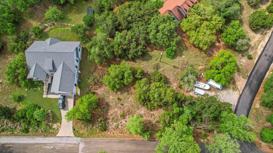 Photo of 416 Dunkeld DR