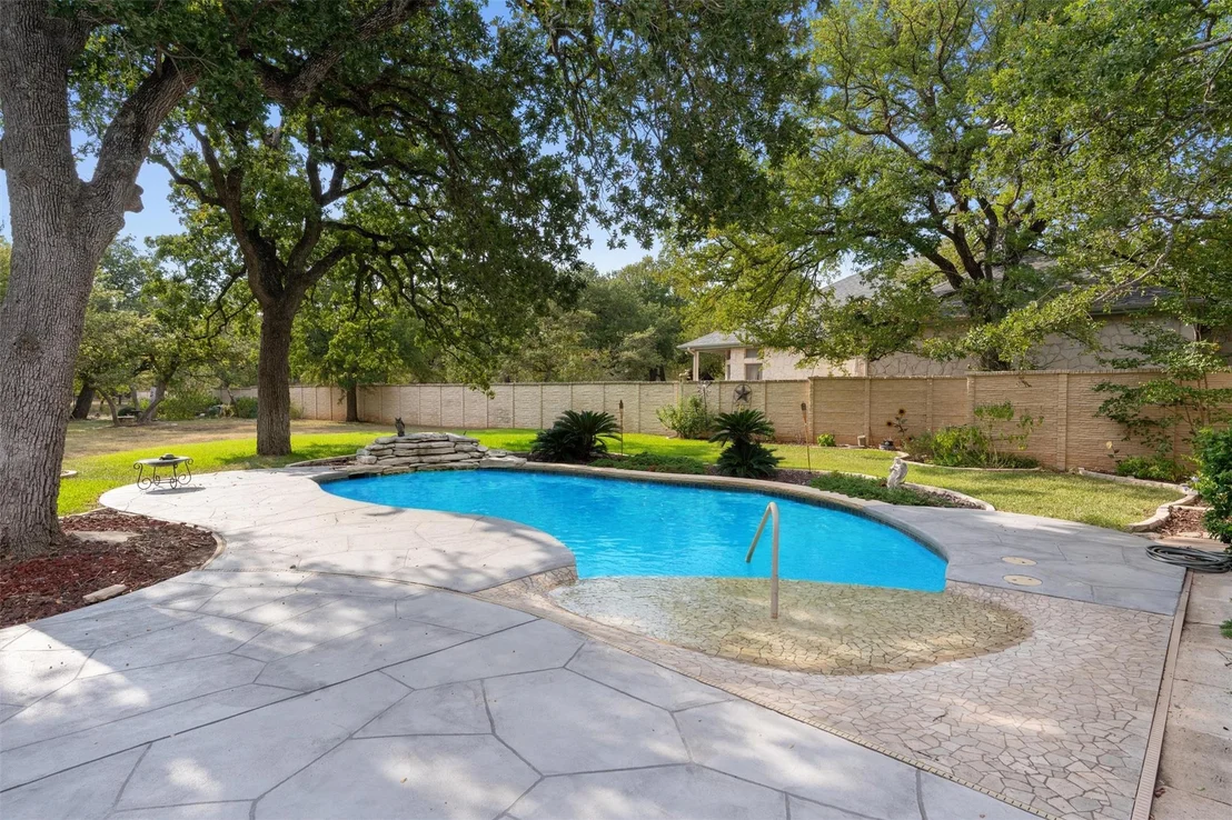 Photo of 101 Ten Oaks DR
