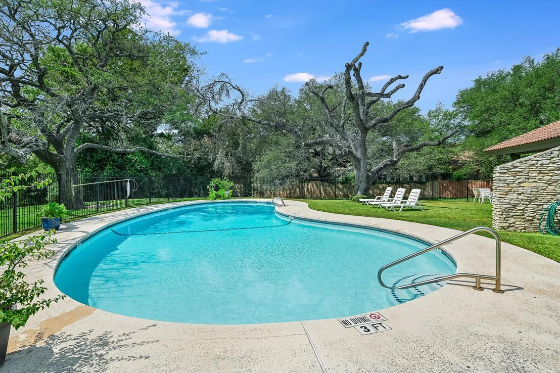 Photo of Unit C at 11125 Pinehurst DR