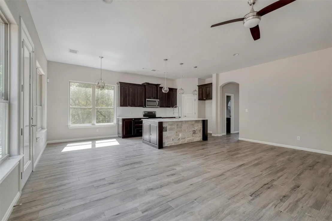 Photo of 344 Nene LN