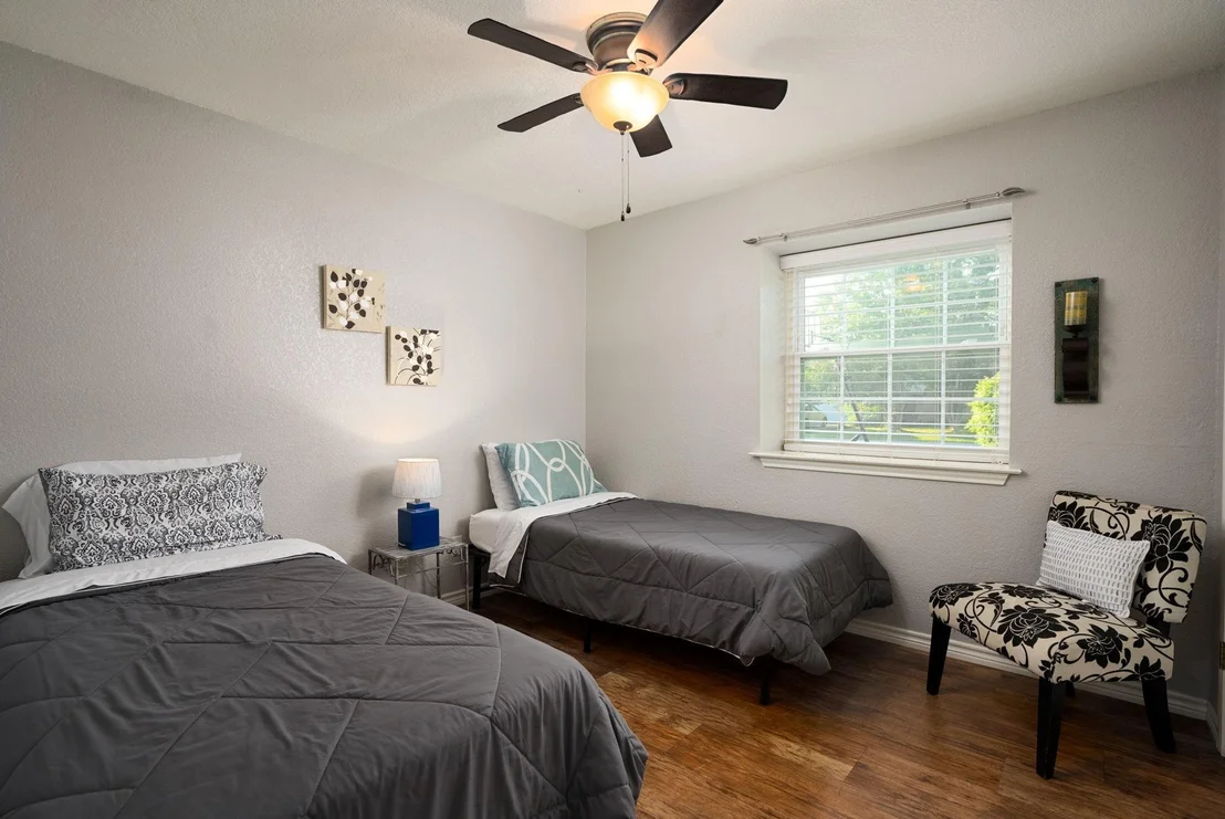 Photo of 446 Spring River DR