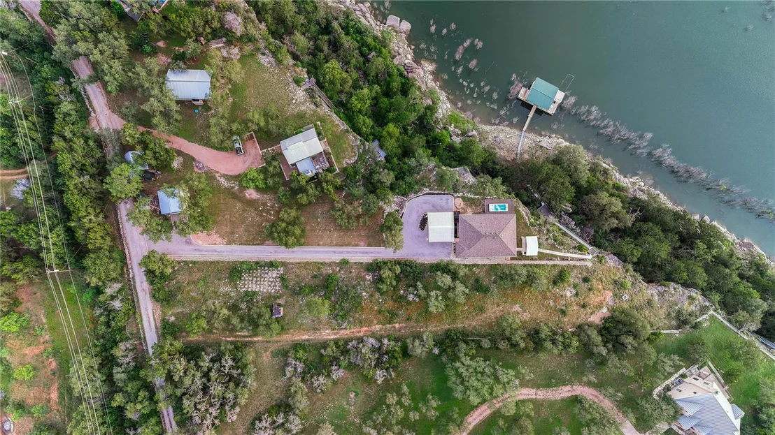 Photo of 1104 Cliffview DR
