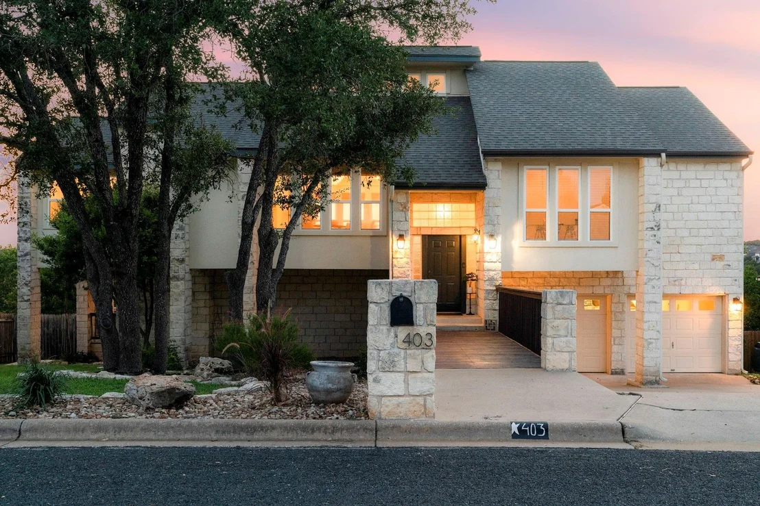 Photo of 403 Ridgewood DR