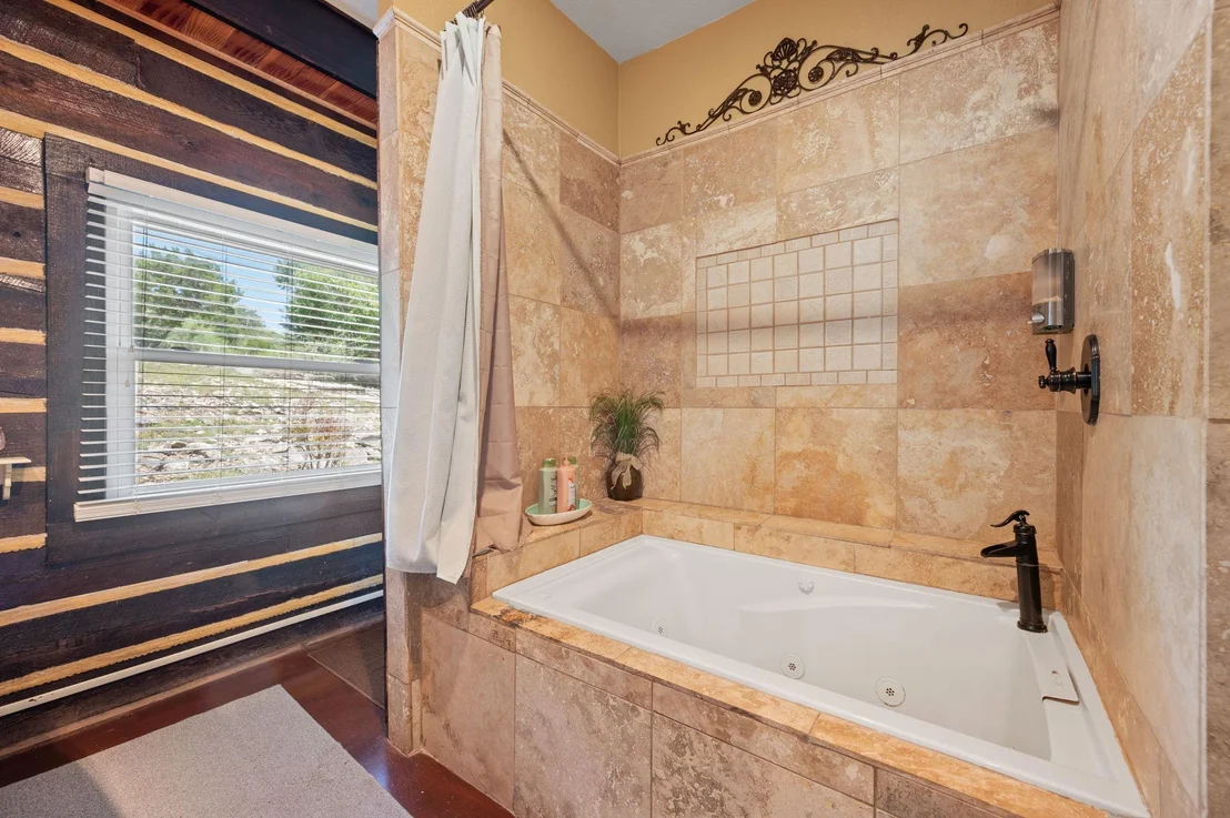 Photo of 28525 Paradise Manor DR