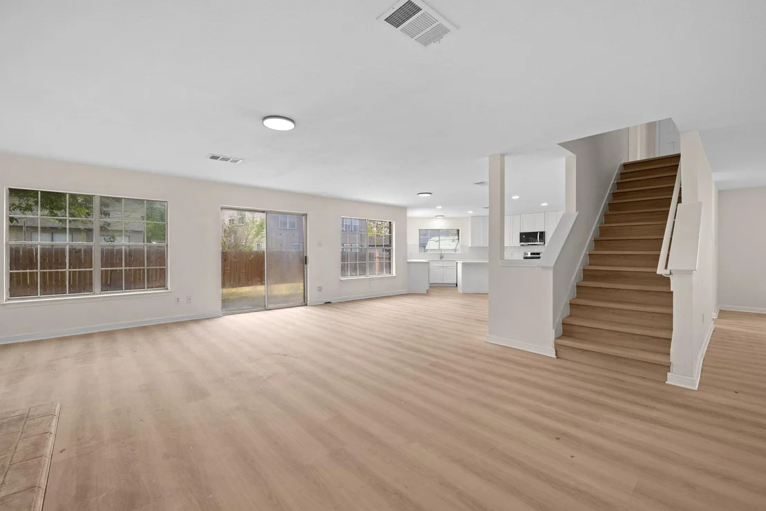 Photo of 1181 Forest Bluff TRL