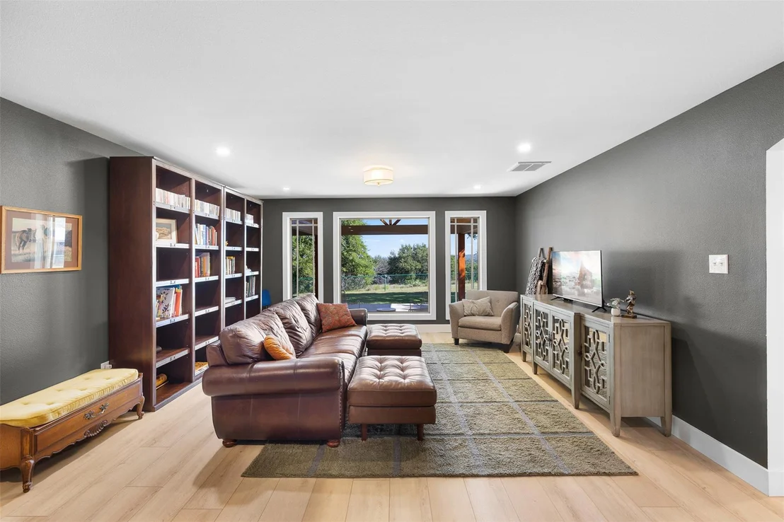 Photo of 3340 Briggs RD