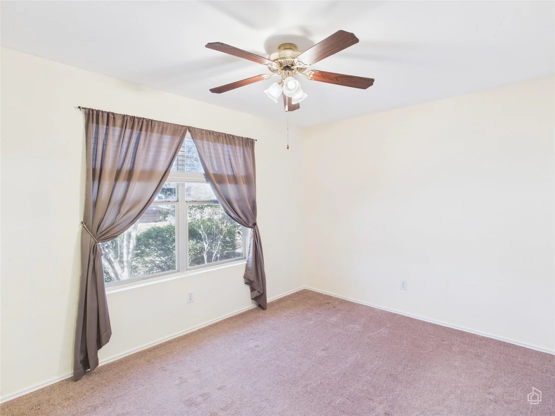 Photo of 600 Clearcreek DR