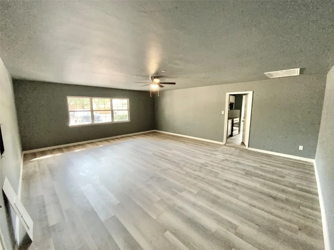 Photo of 417 Northern TRL