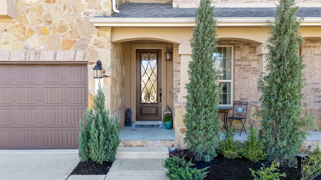 Photo of 302 Bellagio DR