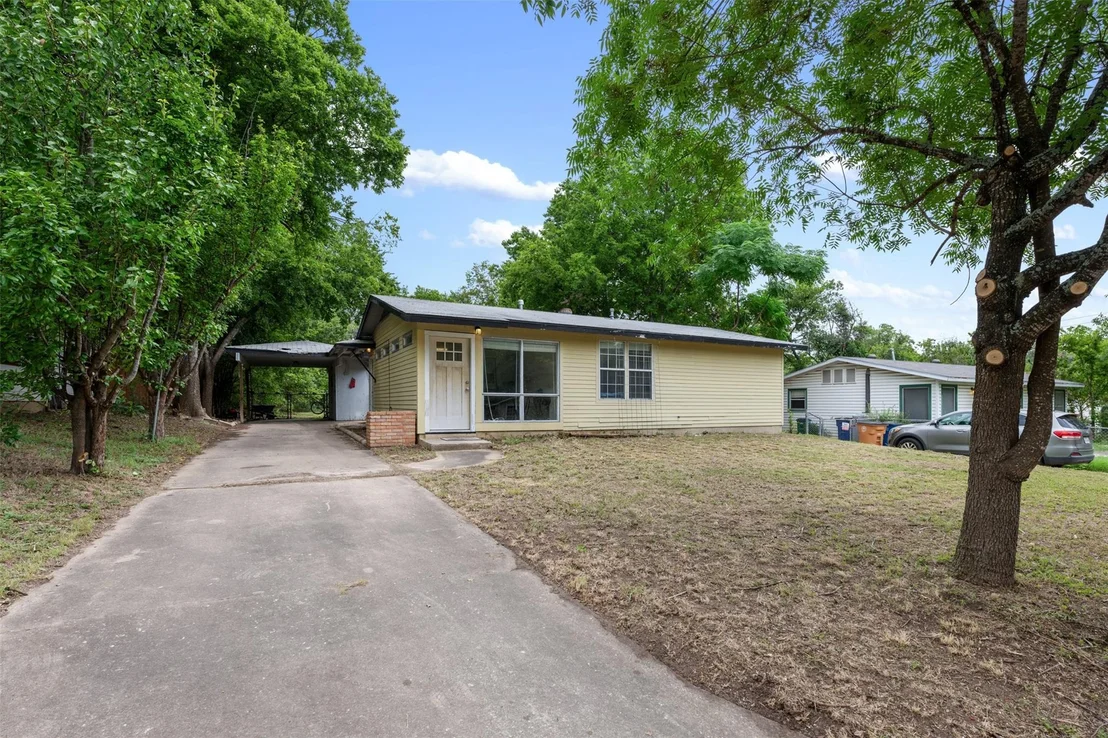 Photo of 408 Clover CT