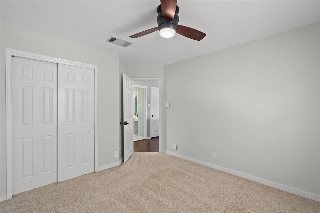 Photo of 1009 Pioneer Bend DR