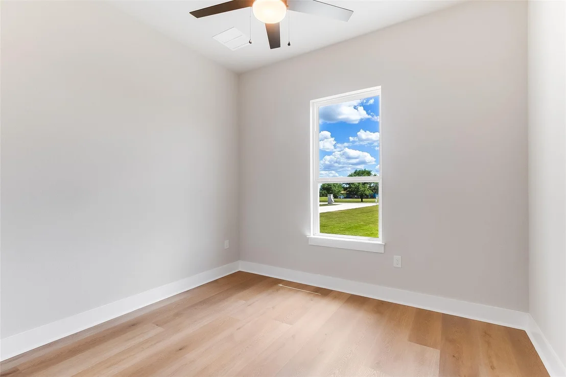 Photo of 130 Draper LN