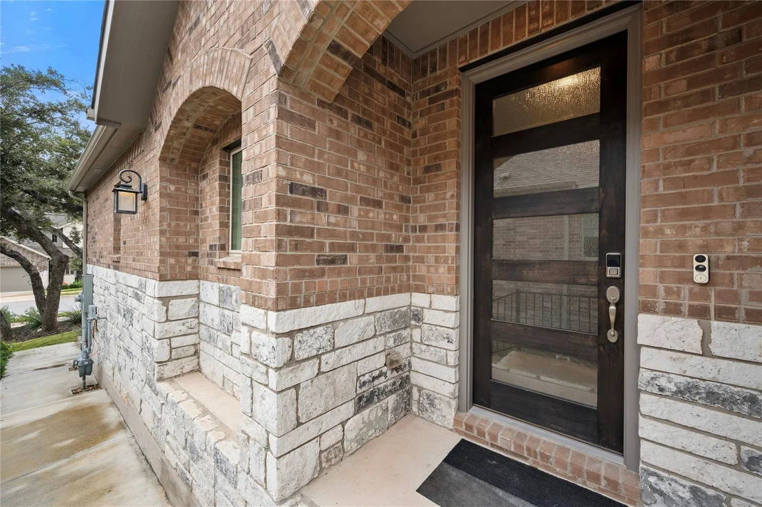 Photo of 213 Arrowhead Mound RD