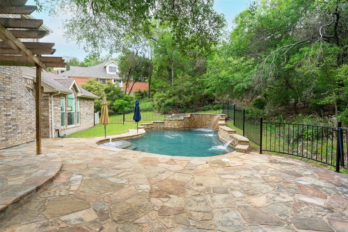 Photo of 10619 Skyflower DR