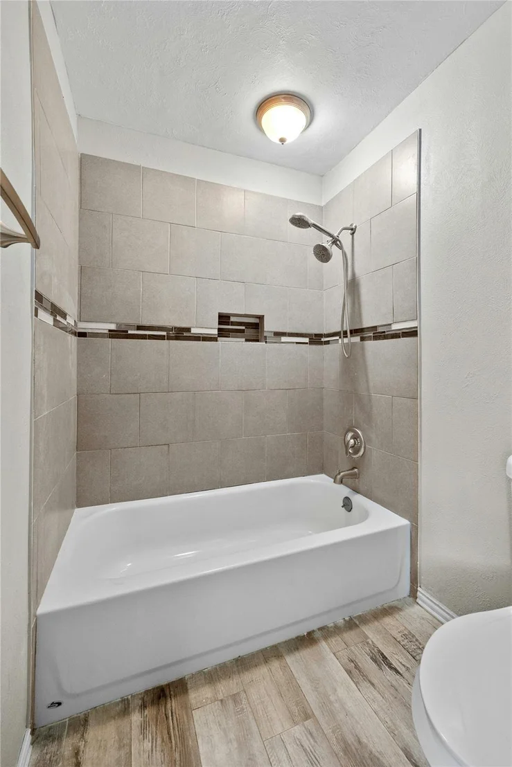 Photo of 1302 Cedar DR
