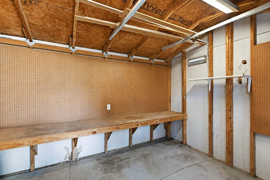 Photo of 151 Henke CV