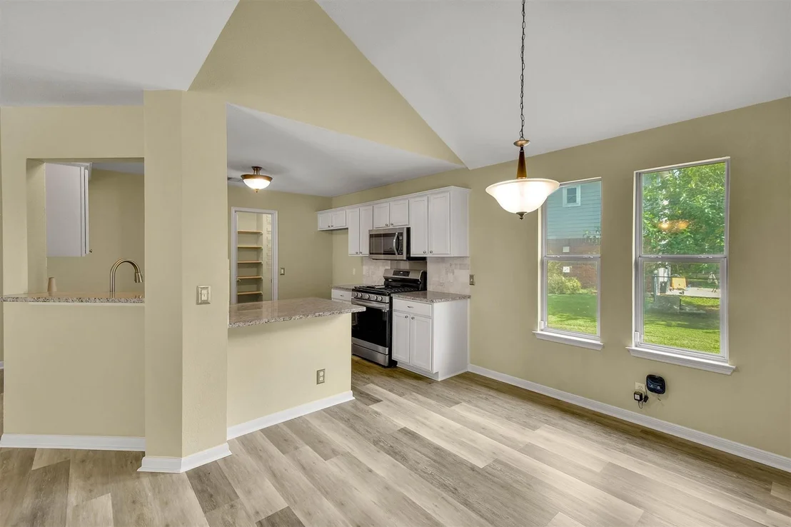 Photo of 2008 QUAIL VALLEY DR