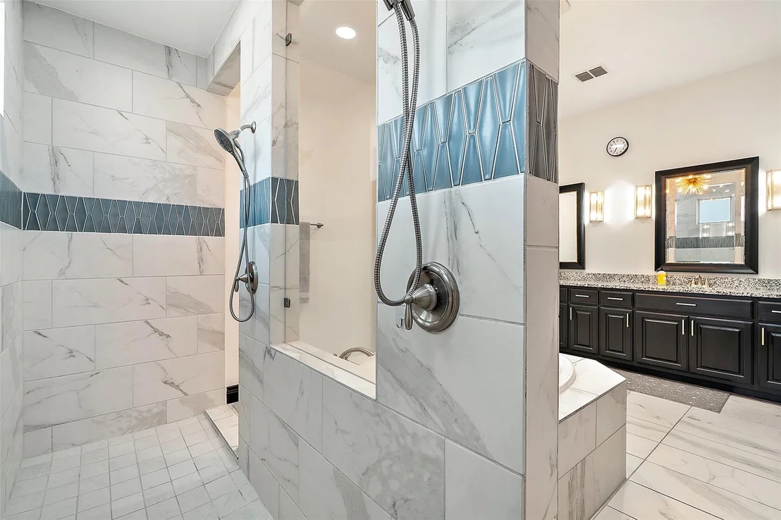 Photo of 225 Escarpment WAY