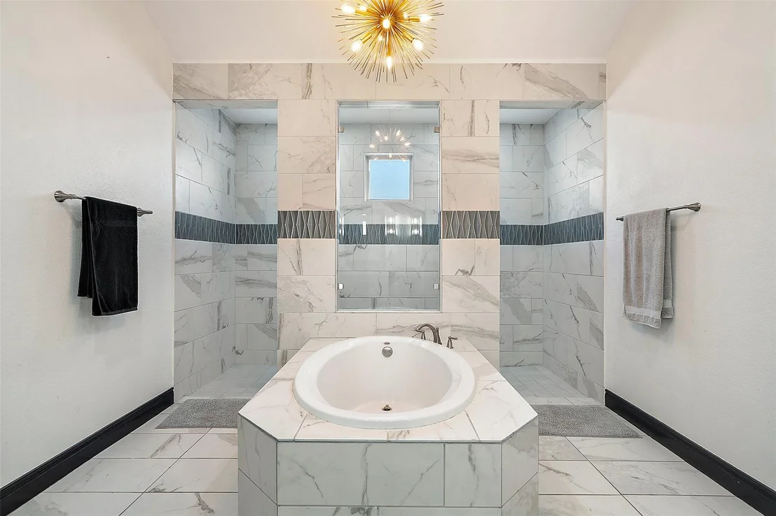 Photo of 225 Escarpment WAY