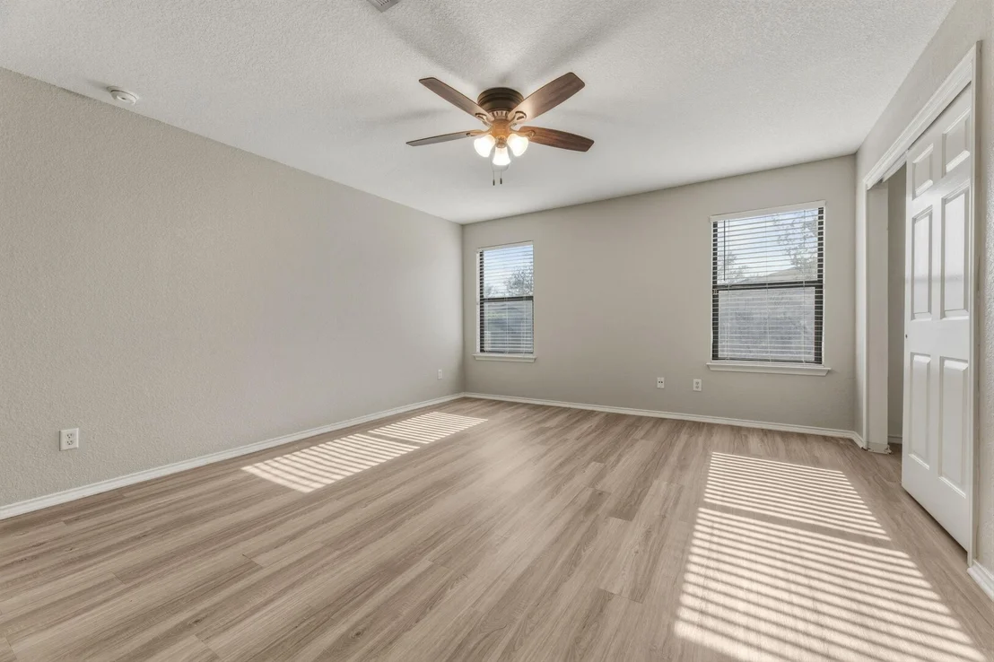 Photo of 4209 Glacier Point CV
