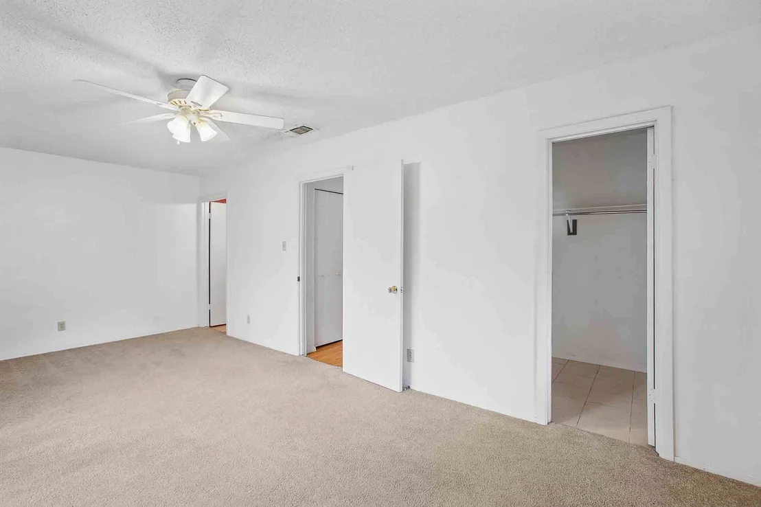 Photo of 1912 Parkside LN
