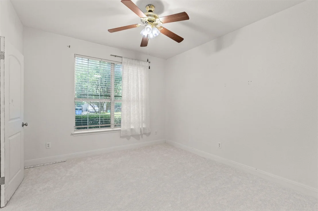 Photo of 804 Yosemite TRL
