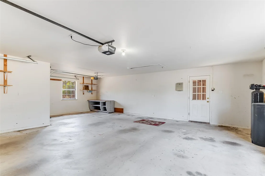 Photo of 309 Delaware Springs BLVD