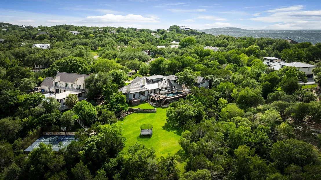 Photo of 5 Clarendon LN