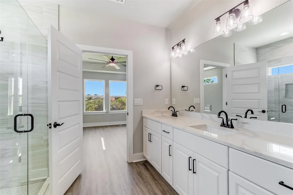 Photo of 2109 Park View DR