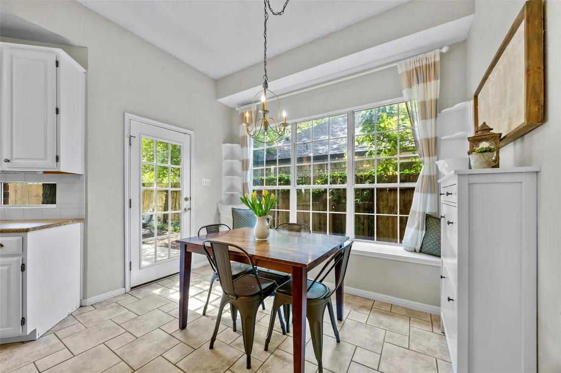 Photo of 1214 Cardinal LN