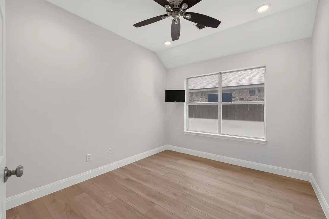 Photo of 13536 Anarosa LOOP