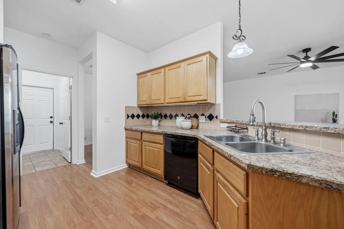 Photo of 513 Tobin DR