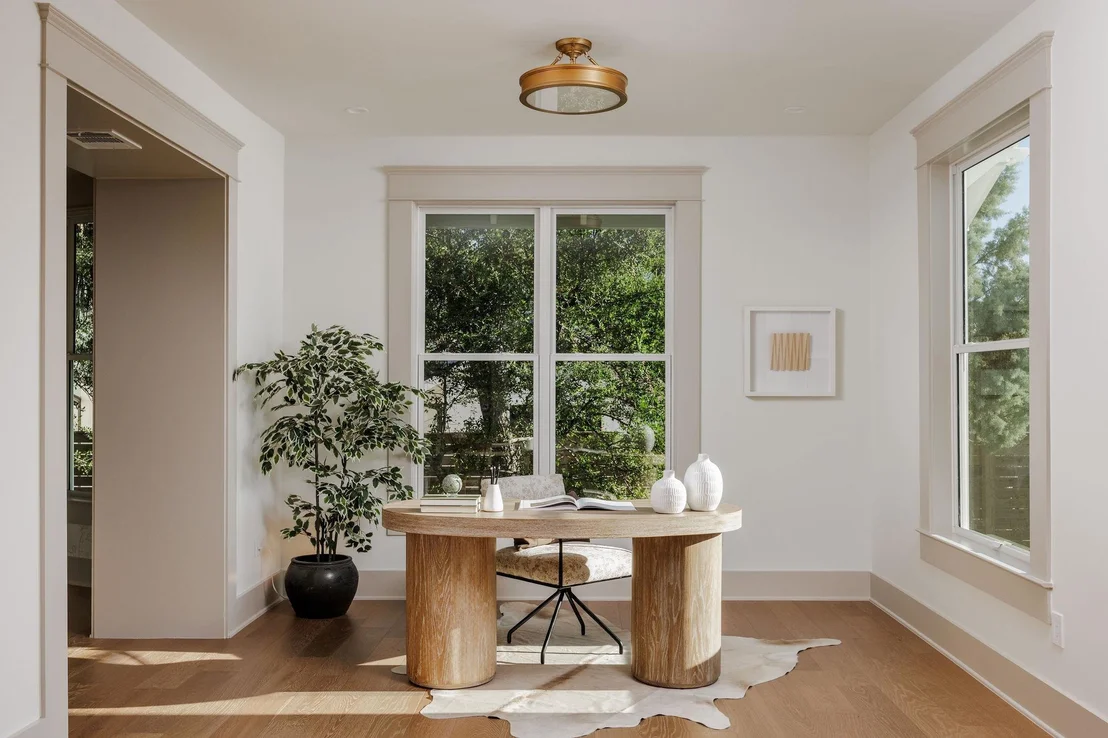 Photo of 1110 Travis Heights BLVD