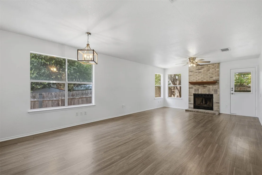 Photo of 1206 Garden Path DR