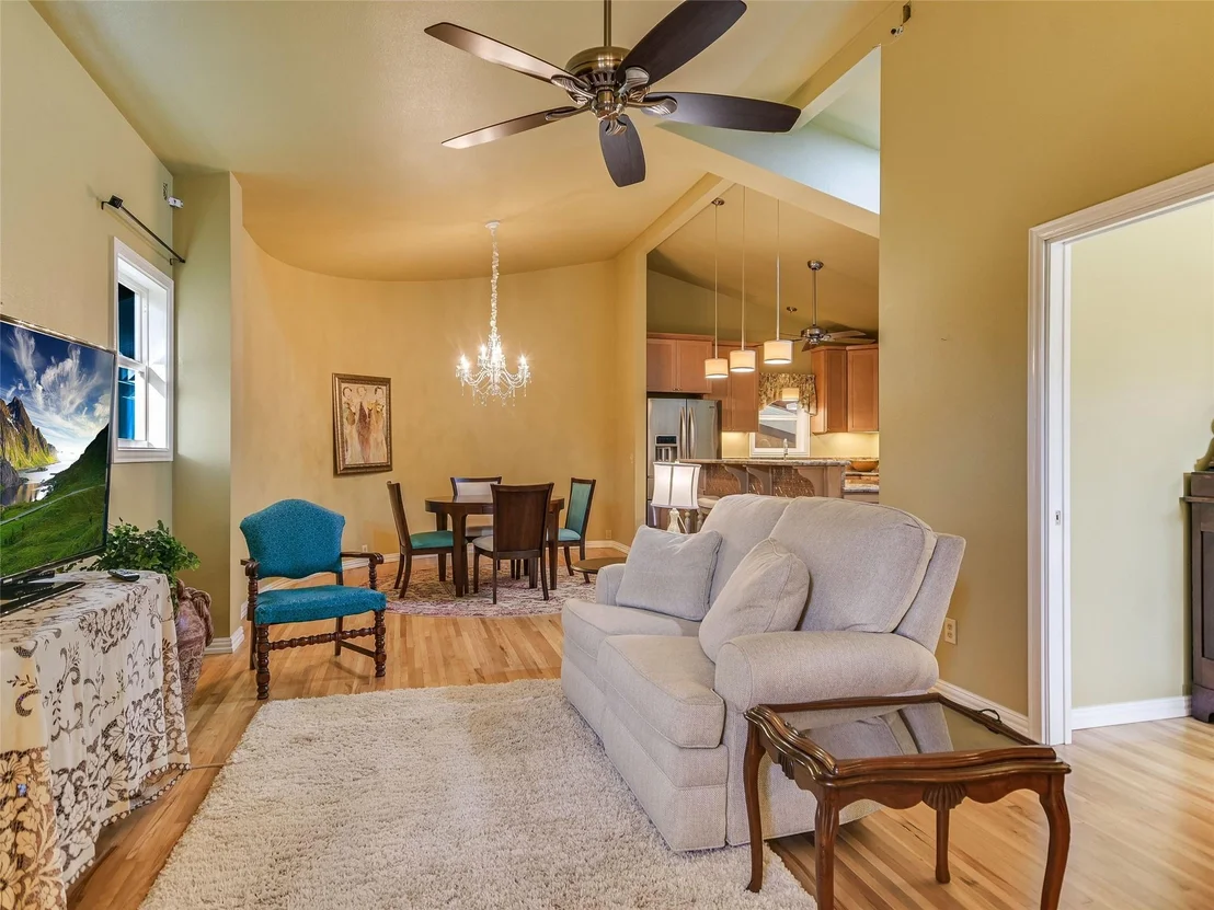 Photo of 10213 Circle DR