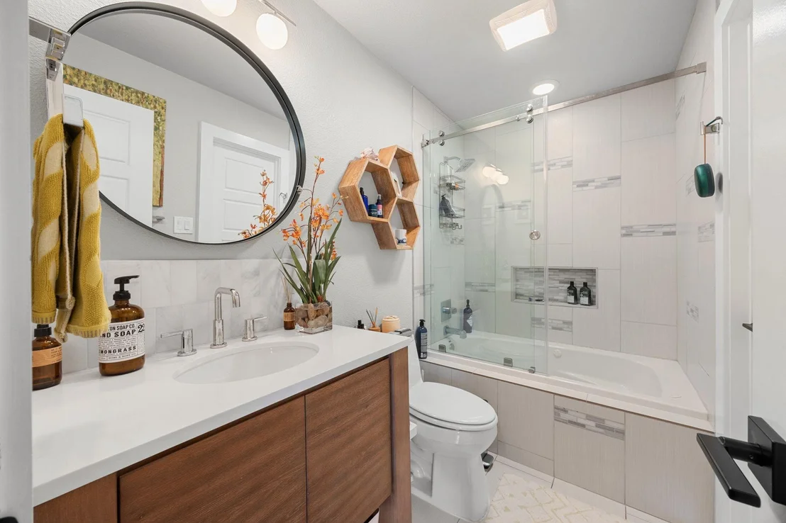 Photo of 7643 Parkview CIR
