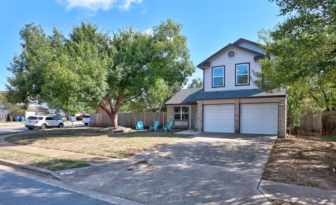 Photo of 806 Brook BND