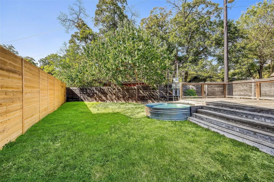 Photo of 5202 Knight CIR