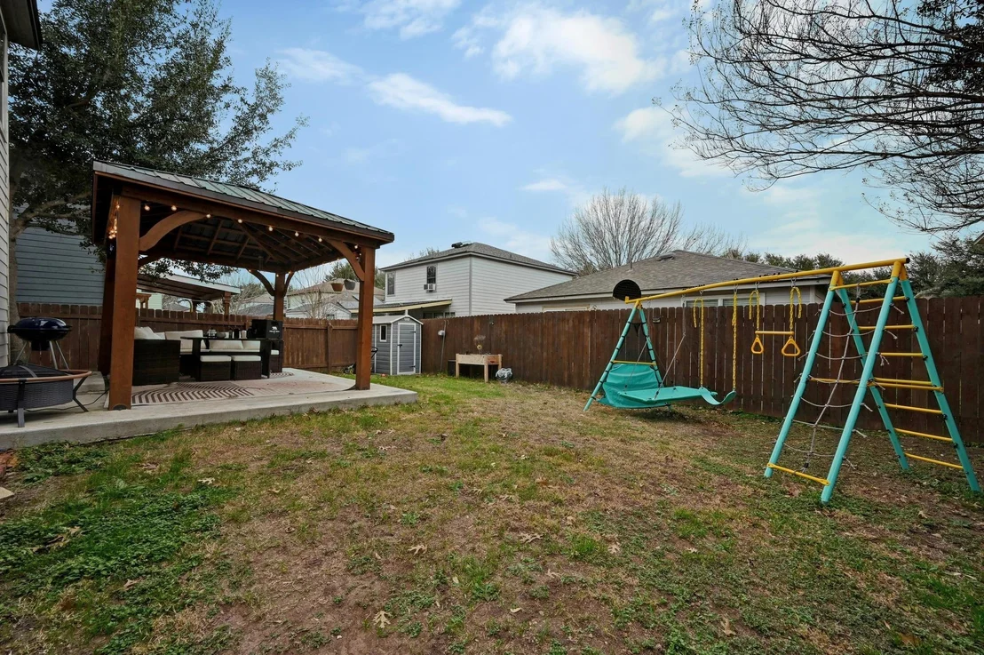 Photo of 6624 Quinton DR