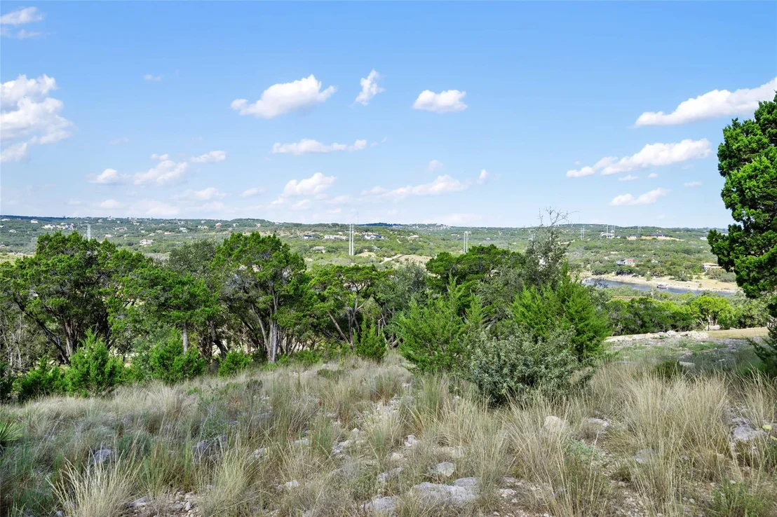 Photo of 2804 Lakehurst RD