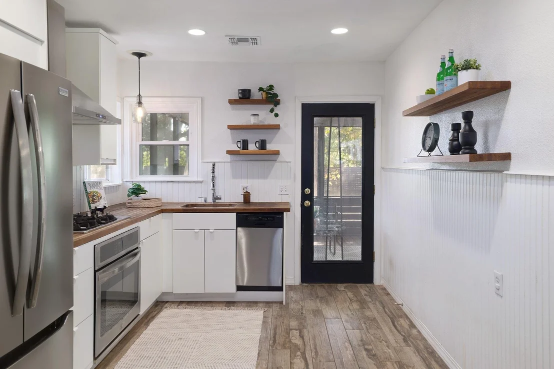 Photo of 6511 Chesterfield Ave