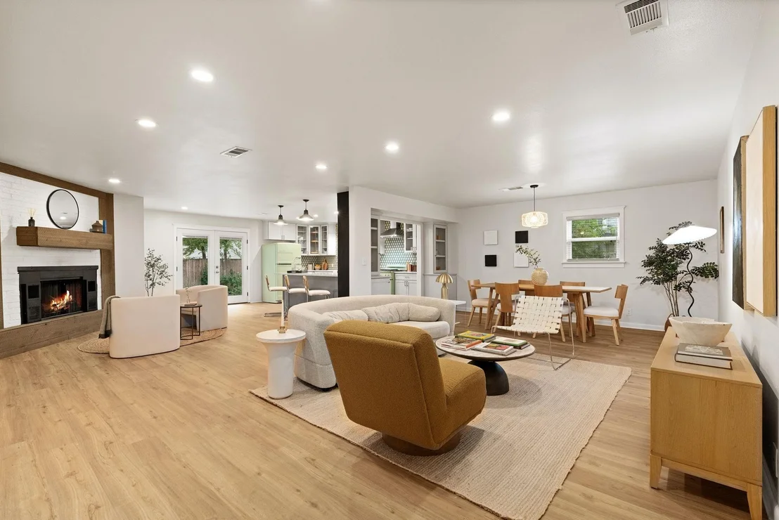 Photo of 3003 Steck Ave