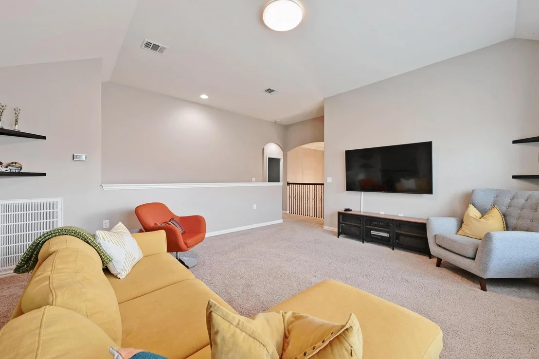 Photo of 903 Allende BND