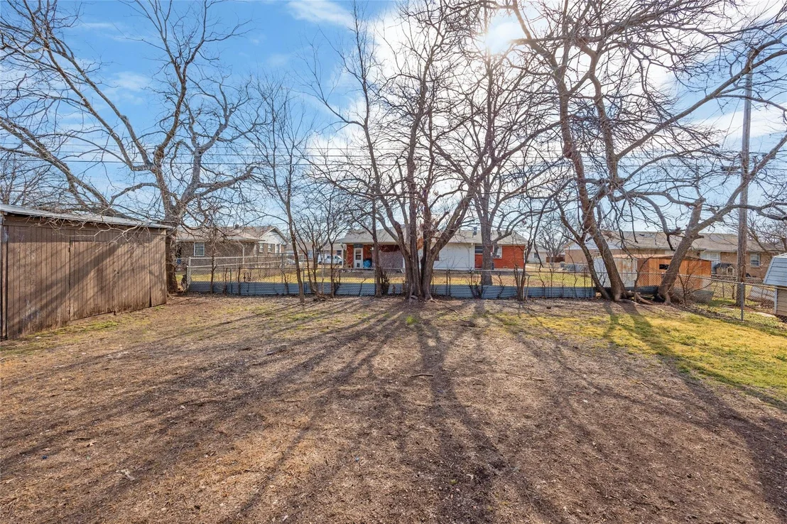 Photo of 1302 Cedar DR