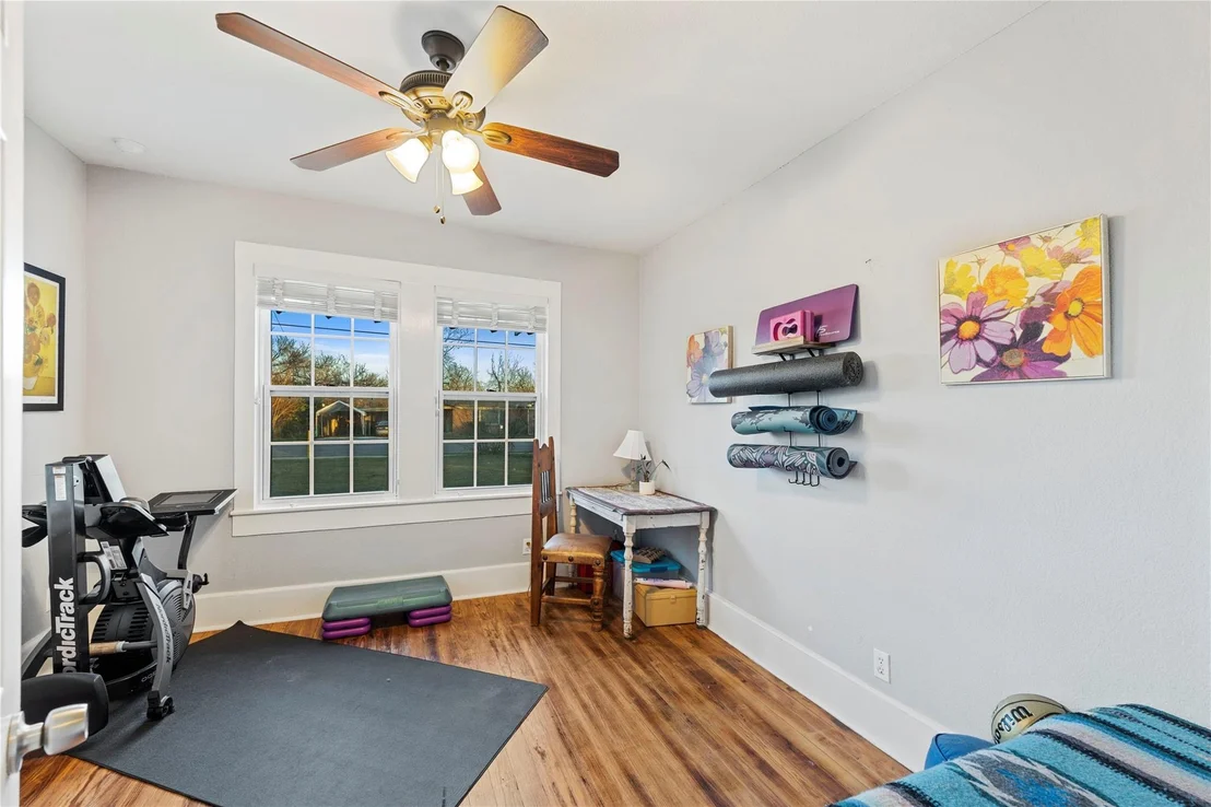 Photo of 611 Sloan ST